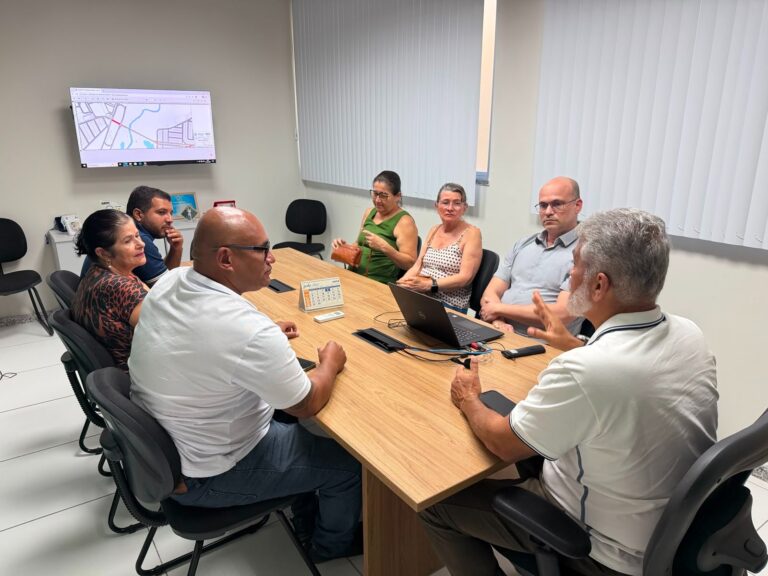 SMTT de Aracaju dialoga com lideranças do Orlando Dantas e anuncia melhorias viárias na região