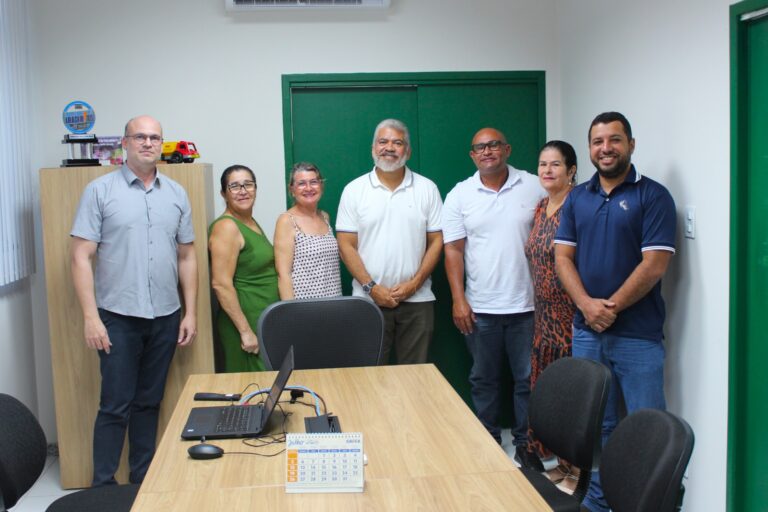 SMTT de Aracaju dialoga com lideranças do Orlando Dantas e anuncia melhorias viárias na região
