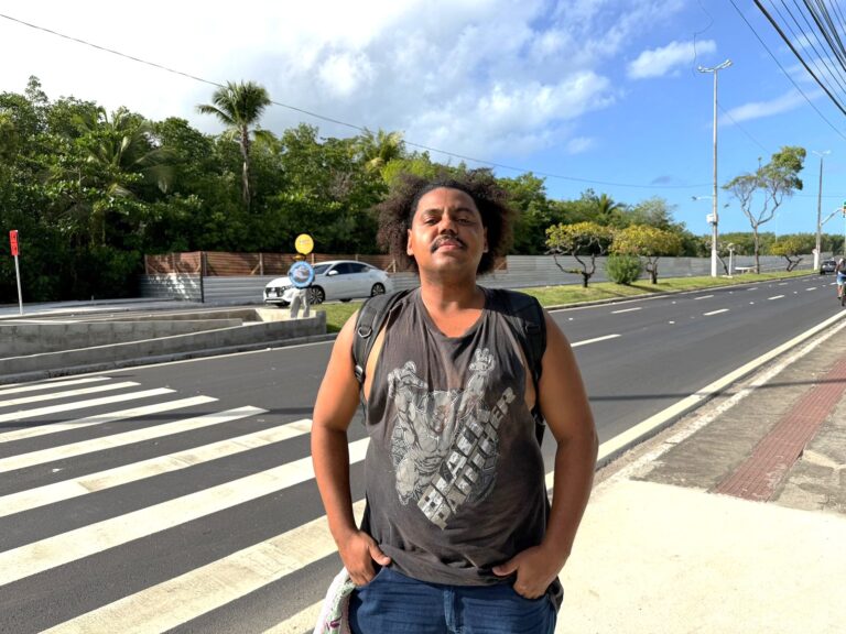 SMTT leva conscientização sobre travessia segura à avenida Beira Mar