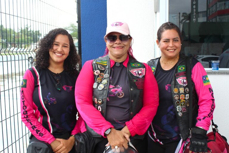 SMTT de Aracaju realiza blitz educativa em alusão ao Dia do Motociclista Transporte e Trânsito