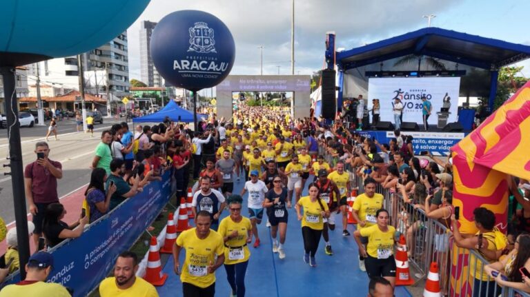 Prefeitura reúne 2 mil corredores na abertura da campanha de respeito à faixa de pedestres