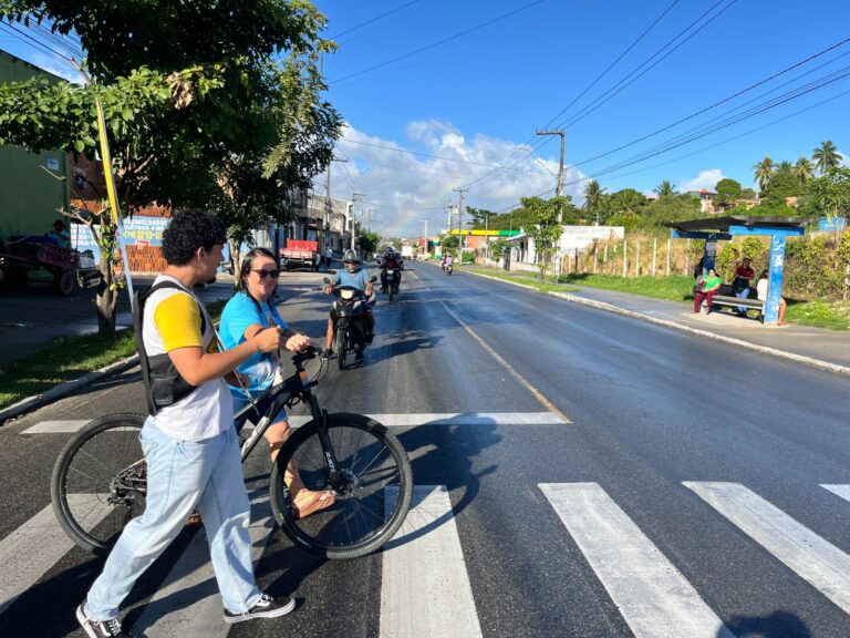 Prefeitura intensifica ações de conscientização nas faixas de pedestre da capital sergipana