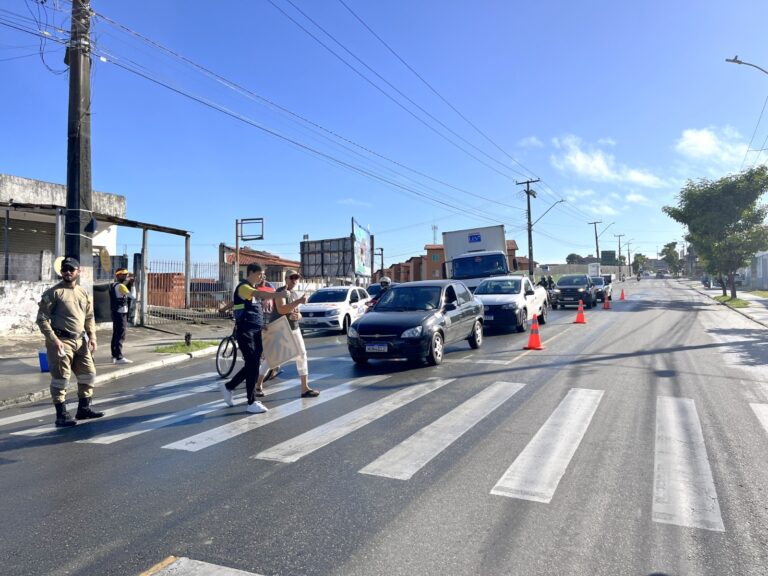 Prefeitura intensifica ações de conscientização nas faixas de pedestre da capital sergipana