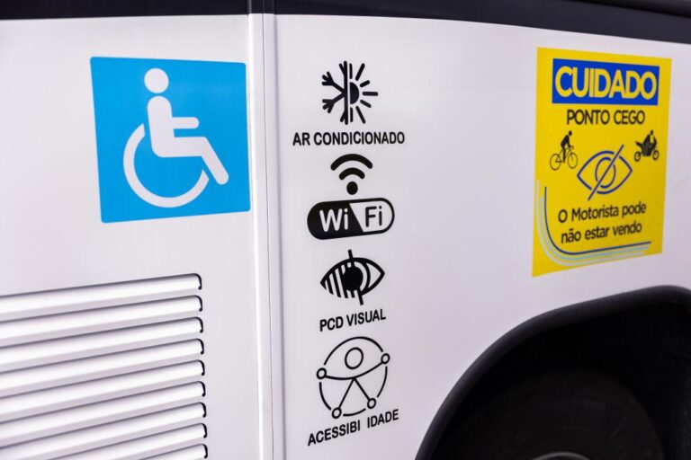 Prefeita Emília anuncia chegada de 35 novos ônibus climatizados para reforçar transporte coletivo