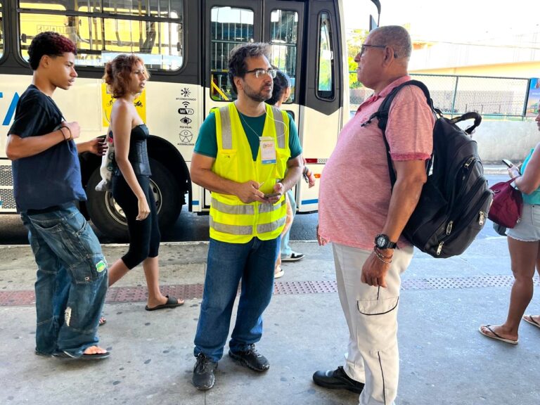 Plano de Mobilidade Urbana: usuários do transporte público participam de pesquisa sobre os terminais de integração