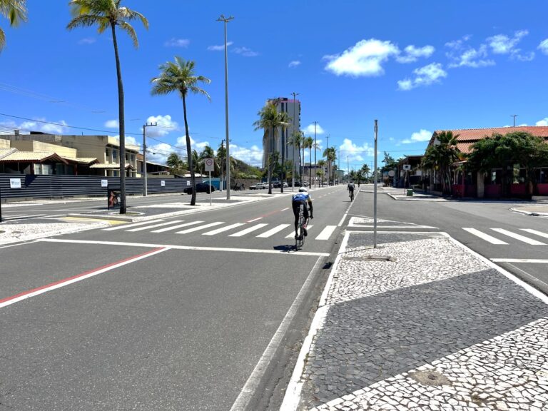 SMTT orienta pedestres a utilizarem calçada durante funcionamento da Área de Proteção ao Ciclista e Corredor