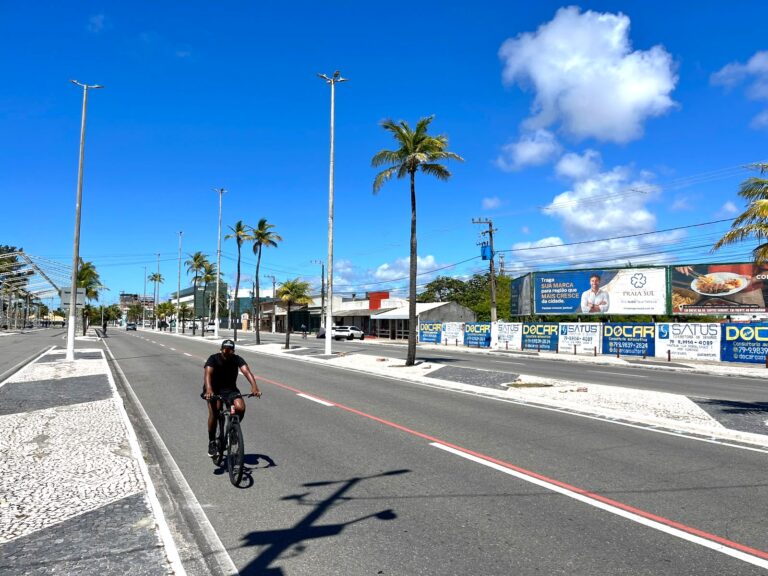 SMTT orienta pedestres a utilizarem calçada durante funcionamento da Área de Proteção ao Ciclista e Corredor