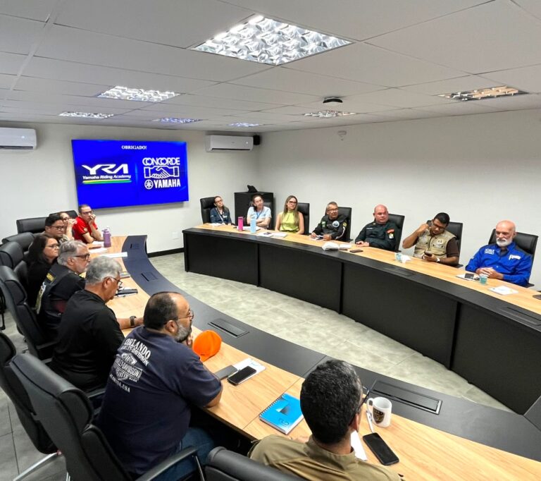 Prefeitura reúne instituições e articula novas ações para reduzir sinistros com motociclistas em Aracaju