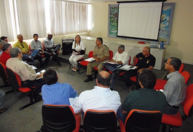 Órgãos se reúnem para tentar diminuir assaltos a ônibus e terminais - SMTT Aracaju