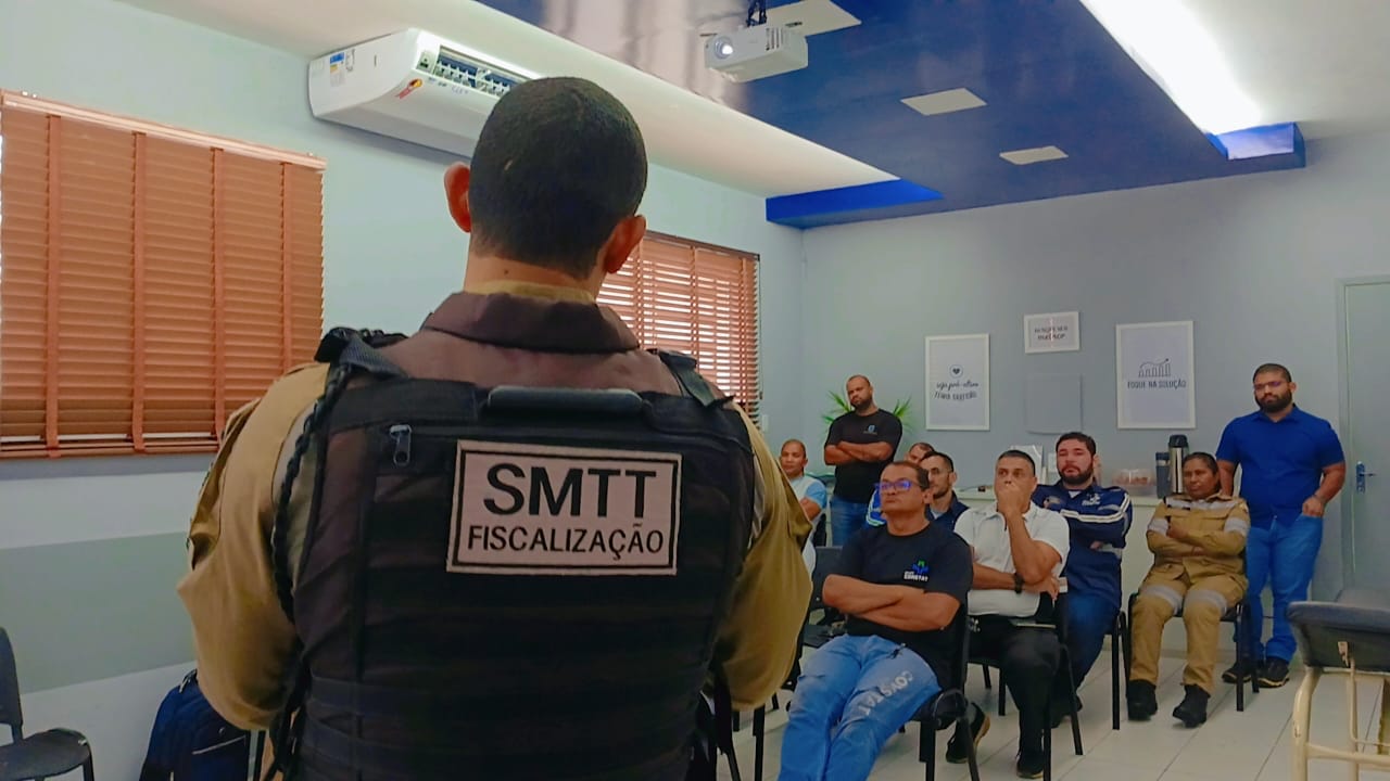 SMTT promove ações de conscientização e comportamento seguro no trânsito - SMTT Aracaju