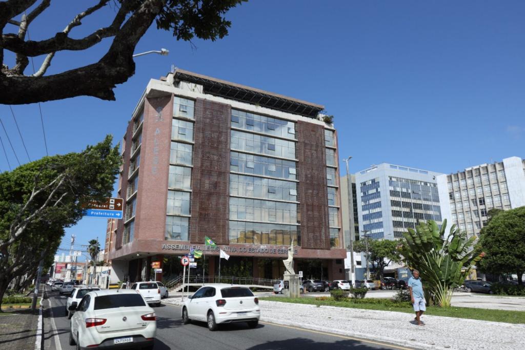 Reforma da Alese: trecho da Avenida Ivo do Prado será temporariamente bloqueado na segunda-feira, 27 - SMTT Aracaju