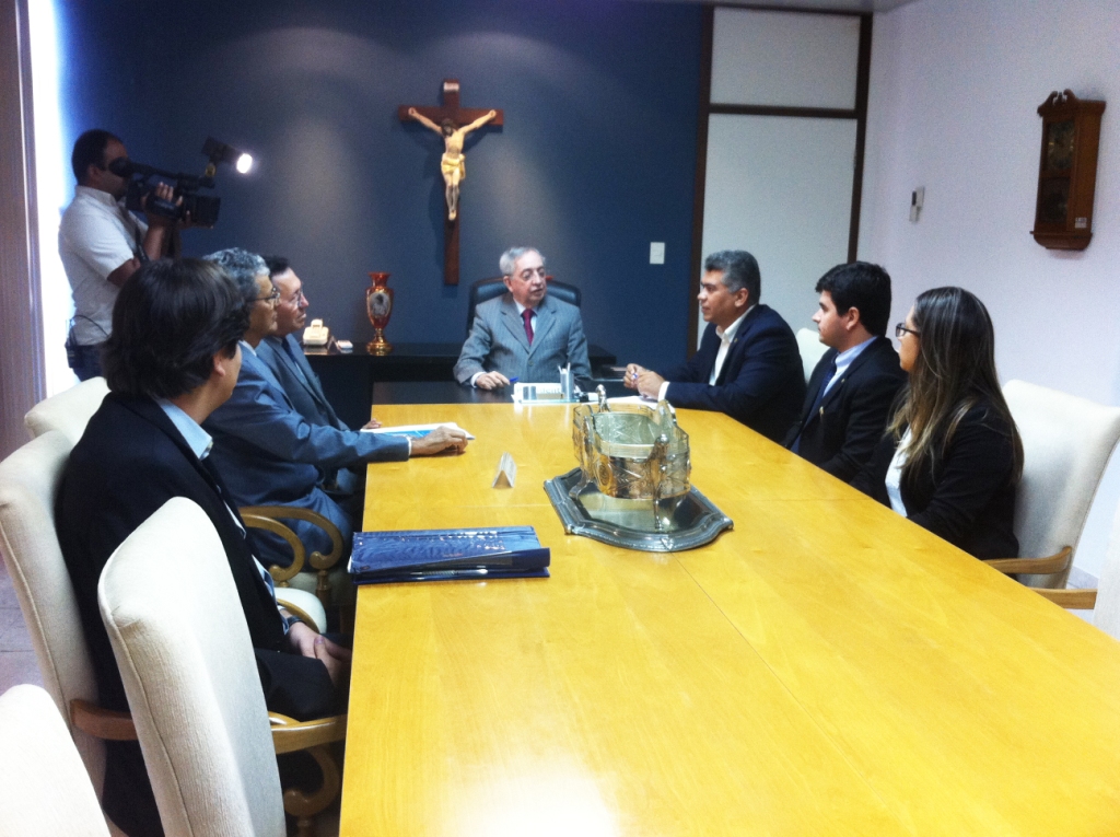 Superintendente assina convênio com o Tribunal de Justiça - SMTT Aracaju