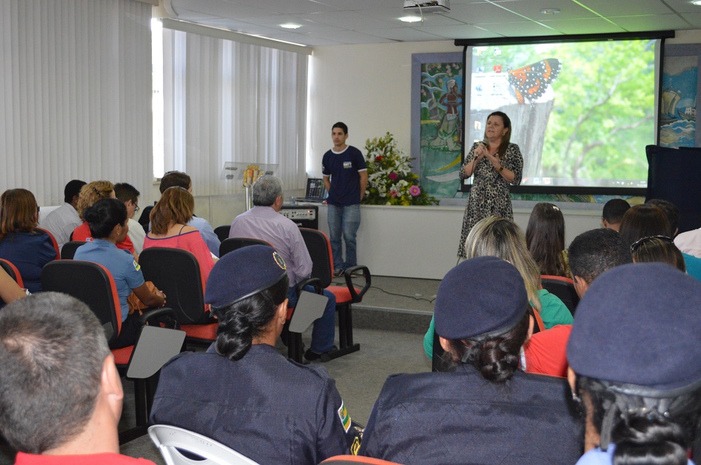 Instituições de ensino se reúnem na SMTT para tratar de educação no trânsito - SMTT Aracaju