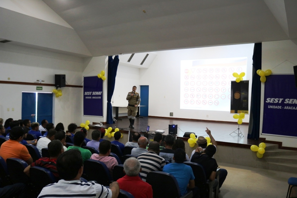 Maio Amarelo: SMTT promove palestra educativa no Sest/Senat - SMTT Aracaju