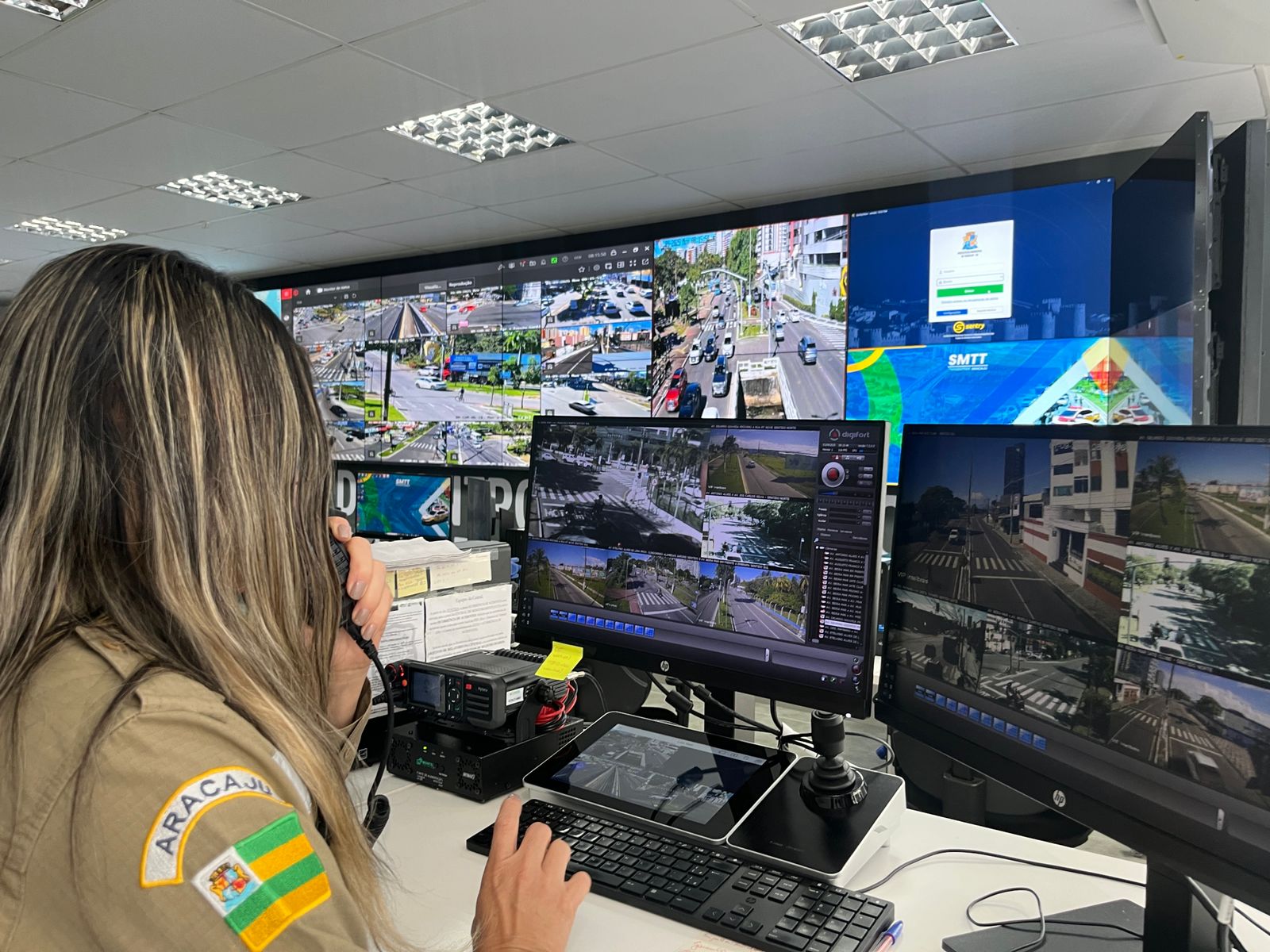 Centro de Controle Operacional da SMTT de Aracaju registra 2.139 ligações emergenciais e 284 sinistros em agosto - SMTT Aracaju