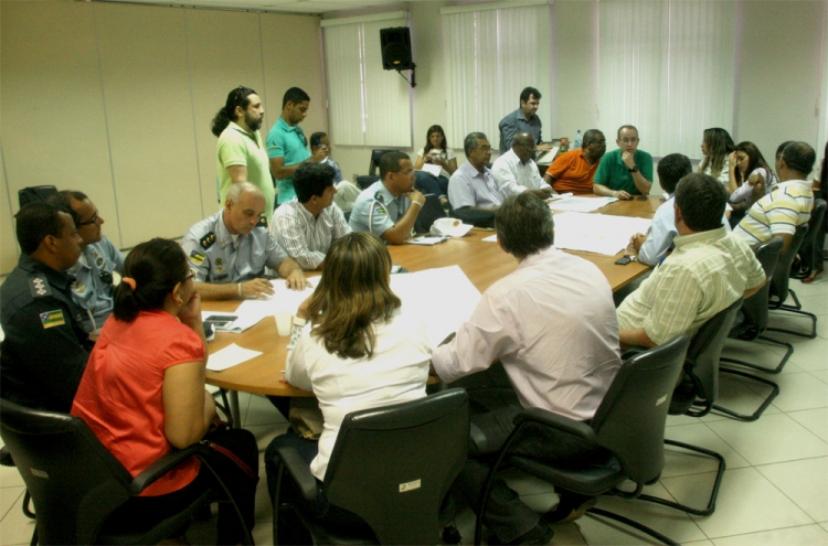 SEC reúne órgãos envolvidos no Réveillon para definir detalhes - SMTT Aracaju