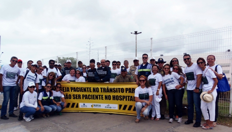 Década de Ação para a Segurança no trânsito é lembrada com blitz educativa - SMTT Aracaju