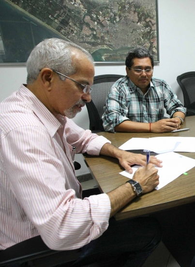 Edvaldo sanciona a Lei dos Ciclomotores - SMTT Aracaju