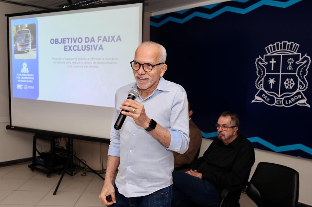 Prefeito Edvaldo apresenta funcionamento dos corredores de transporte de Aracaju - SMTT Aracaju
