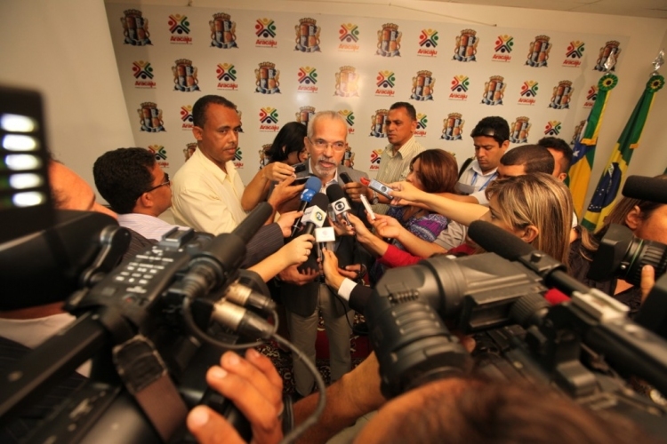 CONVITE: (Reinauguração do Calçadão da Beira Mar e Parque dos Cajueiros) - SMTT Aracaju