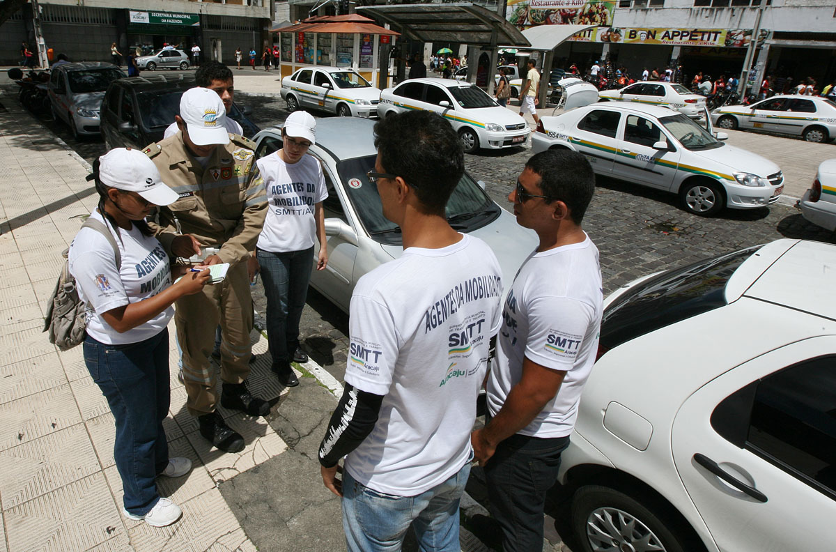 Agentes de trânsito iniciam estágio supervisionado - SMTT Aracaju