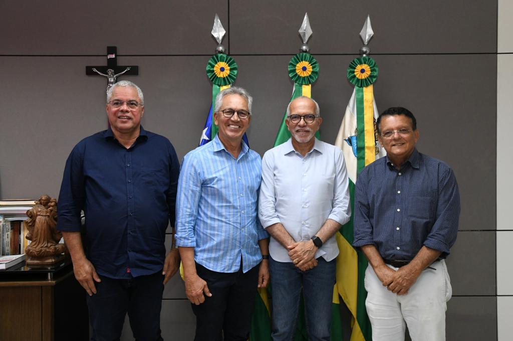 Prefeito Edvaldo se reúne com prefeitos da Grande Aracaju para tratar sobre o consórcio do transporte público - SMTT Aracaju