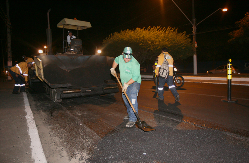Concluída primeira etapa do recapeamento da avenida Heráclito Rollemberg - SMTT Aracaju