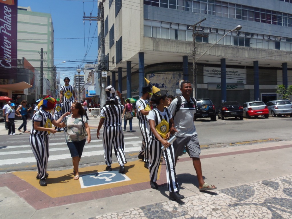 SMTT inicia campanha para reforçar o uso da faixa de pedestres - SMTT Aracaju