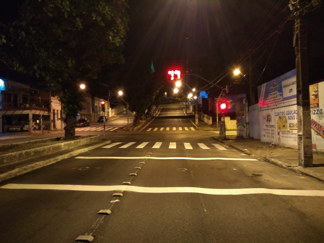 Para garantir a segurança de pedestres e condutores, SMTT reforça sinalização viária no Santo Antônio - SMTT Aracaju