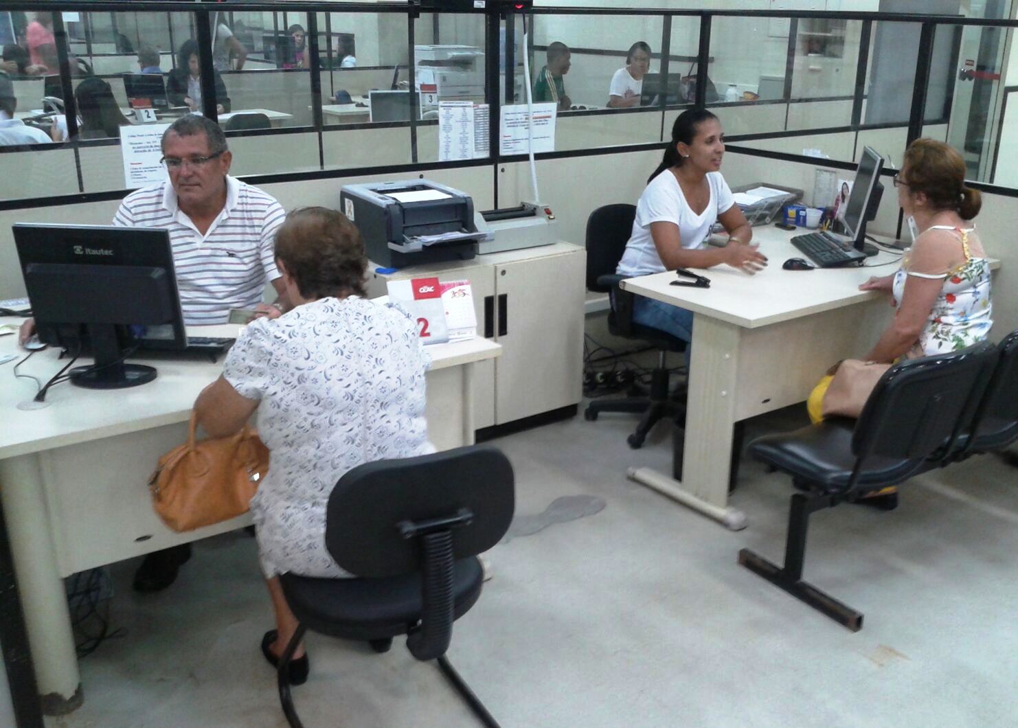 Deficientes e idosos têm seu direito a reserva de vagas de estacionamento garantido pela SMTT - SMTT Aracaju