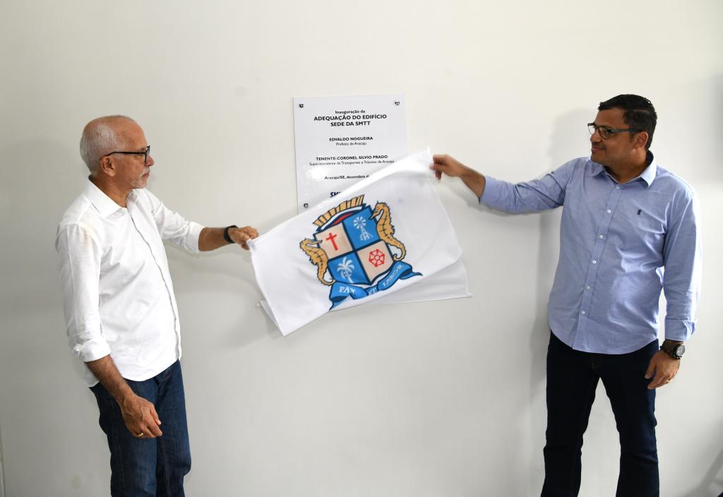 Prefeito Edvaldo entrega reestruturação da sede da SMTT - SMTT Aracaju