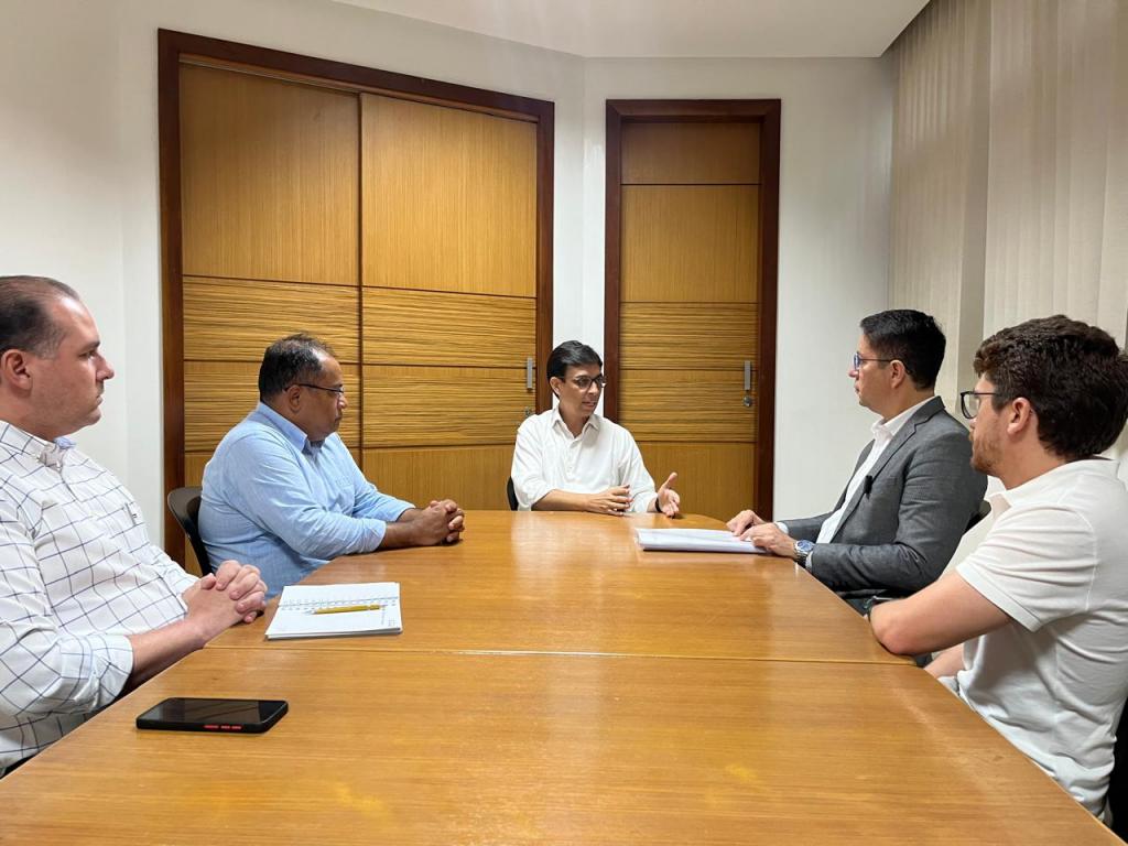 Licitação do Transporte: Superintendente da SMTT dialoga com vereadores e reforça transparência do processo - SMTT Aracaju