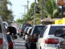 Retenção de trânsito na Beira Mar é solucionada com eficácia - SMTT Aracaju