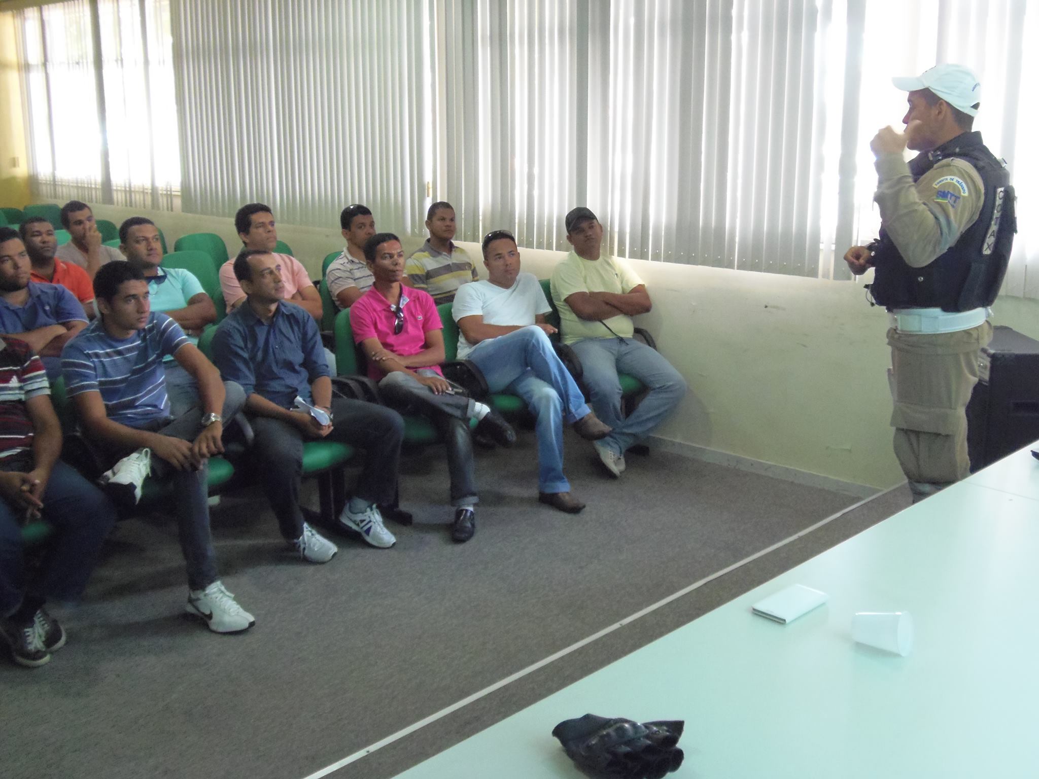 Transporte público: SMTT dialoga com taxistas da Barra dos Coqueiros - SMTT Aracaju