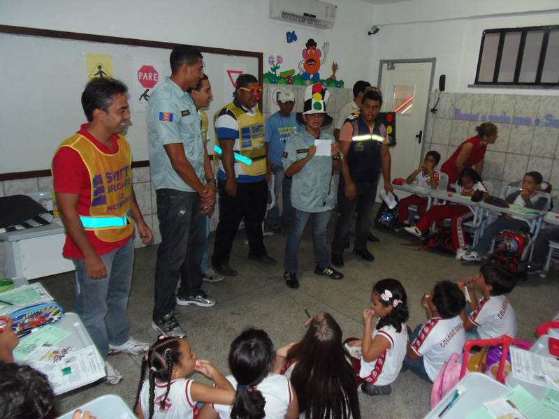 Novos Agentes de Mobilidade Urbana participam de ação para educação no trânsito - SMTT Aracaju