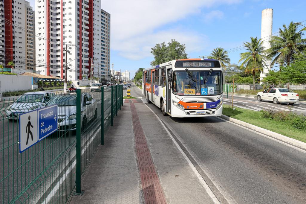 Prefeitura alerta sobre consequências para quem desrespeita as regras nos corredores de mobilidade - SMTT Aracaju