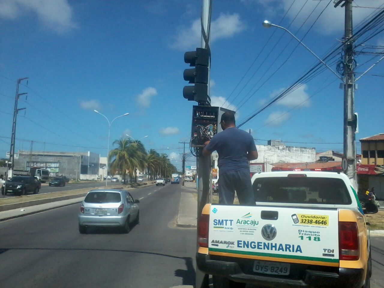 Agentes da SMTT mostram serviço no Dia do Trabalho - SMTT Aracaju