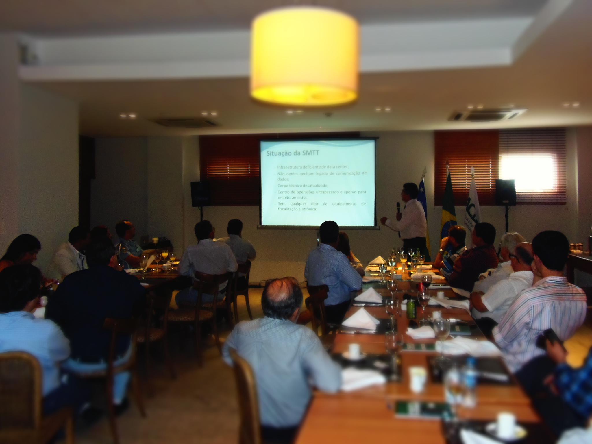 Superintendente apresenta ações da SMTT para diretores e conselheiros da Acese - SMTT Aracaju