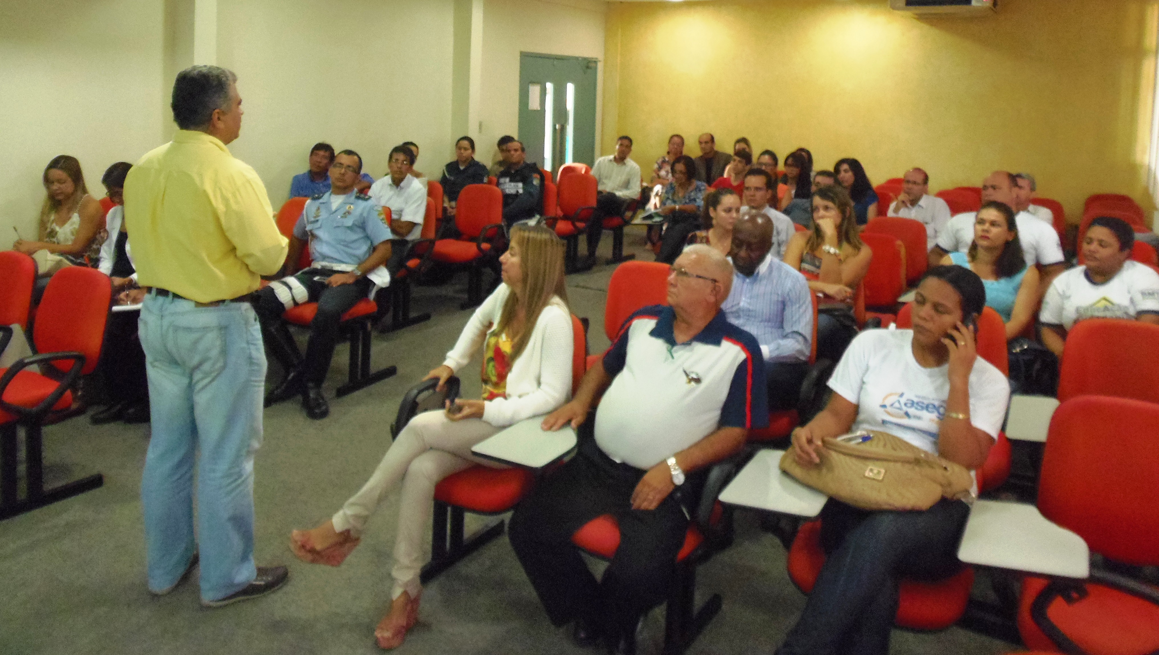 II Semana Municipal de Trânsito: membros do Comsepat se reunem para ajustes finais. - SMTT Aracaju