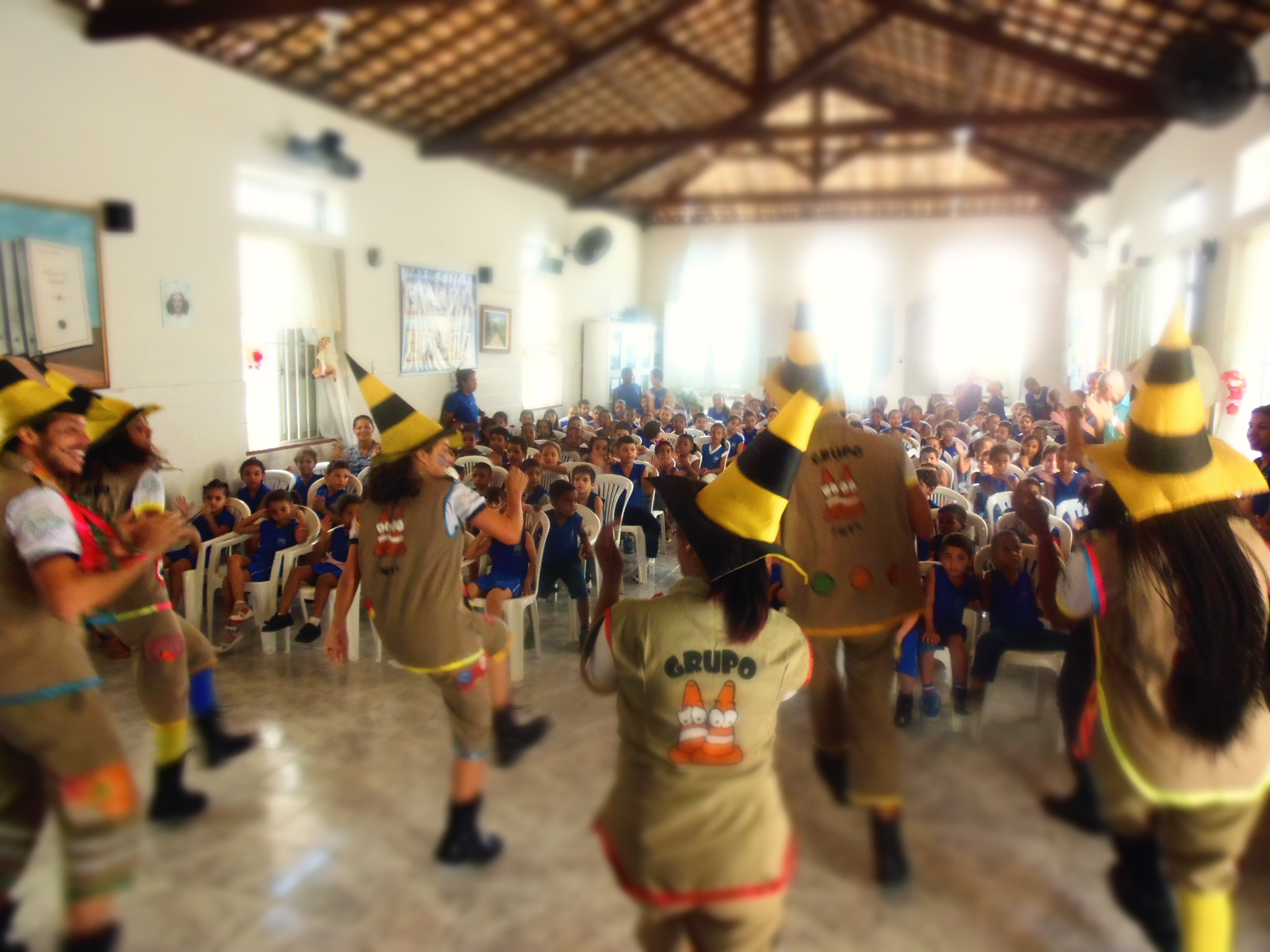 SMTT realiza ação de educação para o trânsito em colégio da capital - SMTT Aracaju