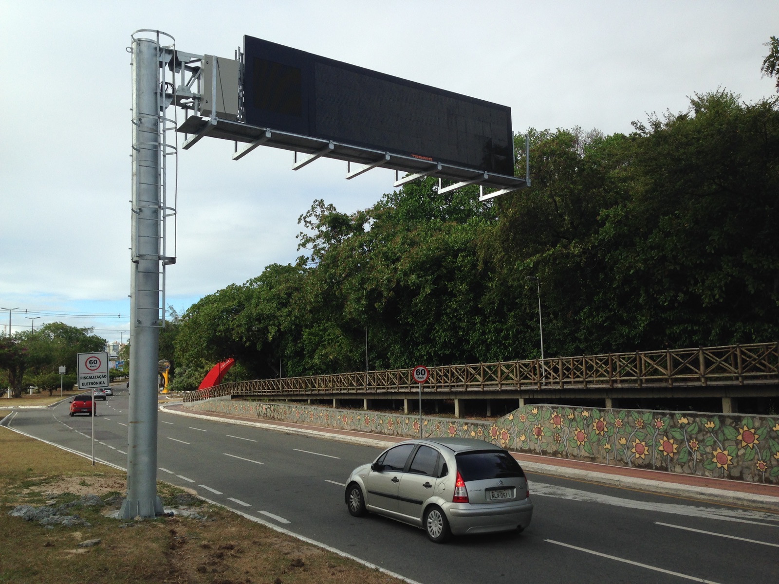SMTT inicia a instalação de painéis informativos - SMTT Aracaju