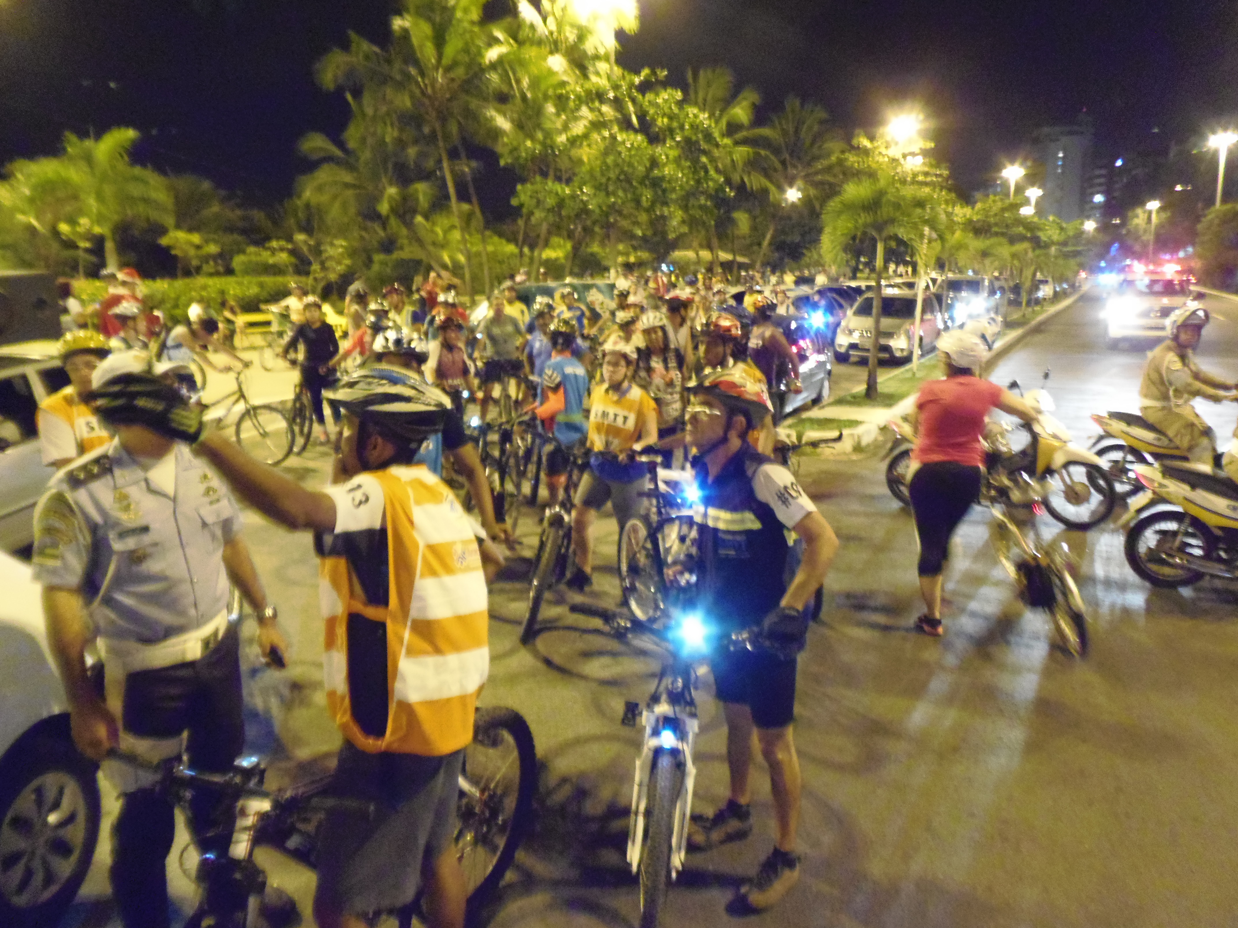 Passeio Ciclístico Natal Solidário acontece em Aracaju - SMTT Aracaju