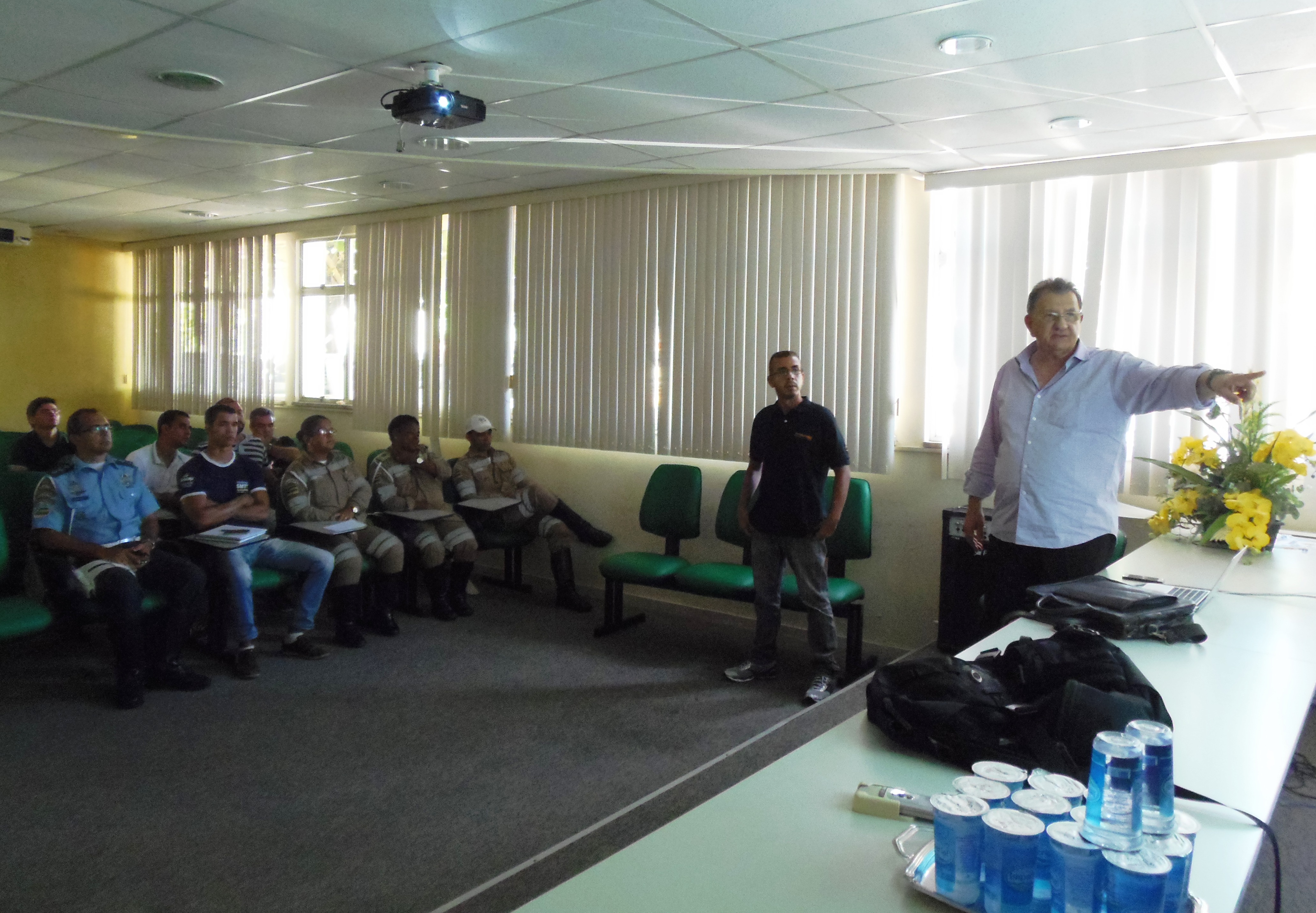 Equipe da SMTT faz curso para operação dos painéis informativos - SMTT Aracaju