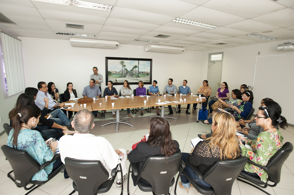 Secom reúne assessorias para definir estratégias de comunicação - SMTT Aracaju