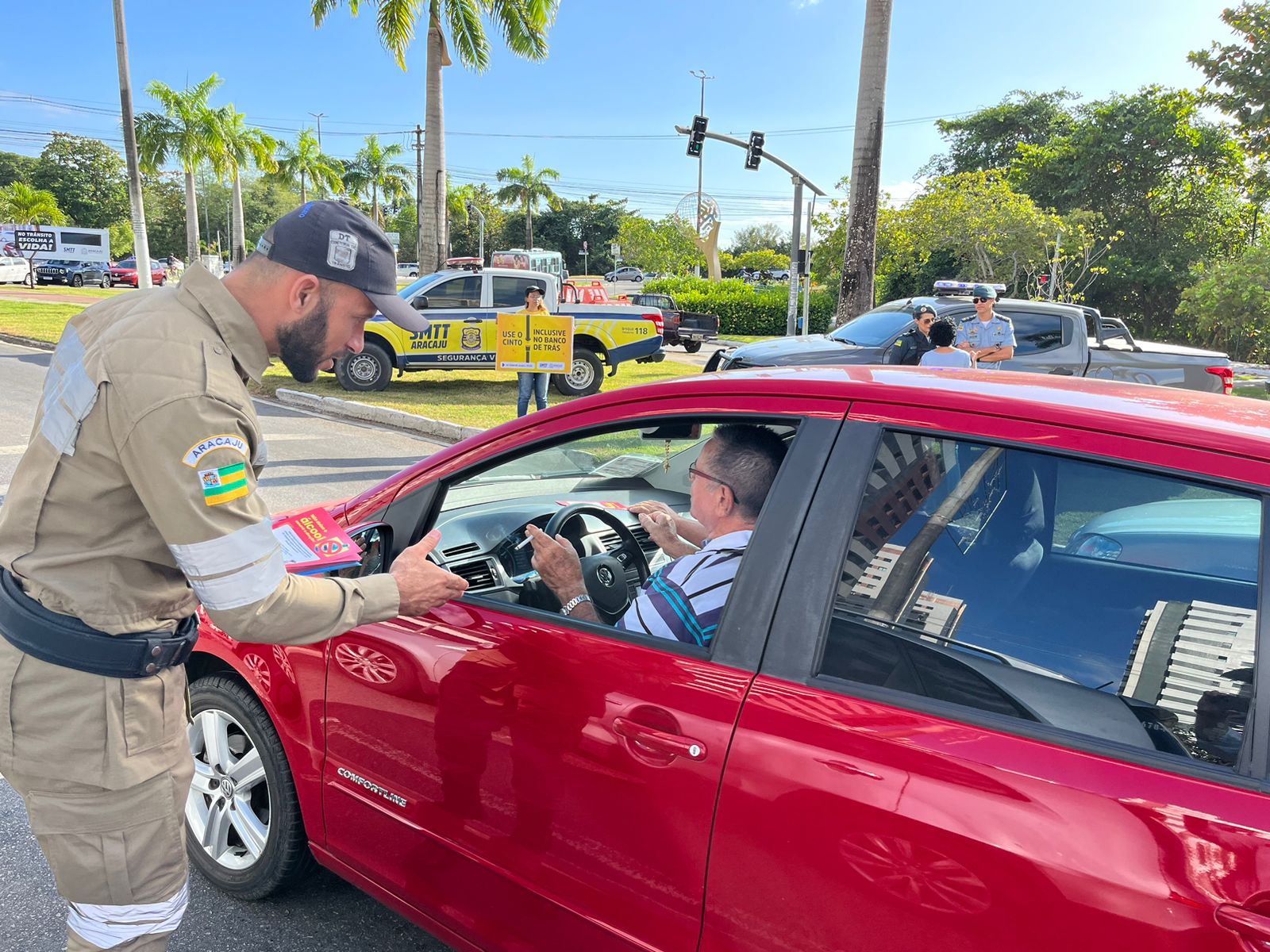 SMTT realiza ação educativa com foco nos cuidados no trânsito durante o Pré-Caju 2023 - SMTT Aracaju