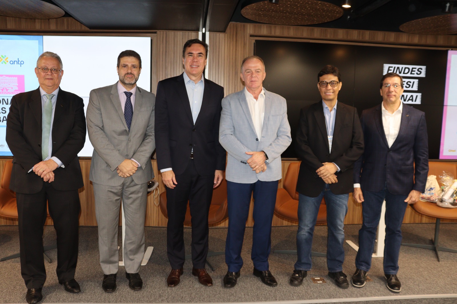 Diretor-executivo do Consórcio Metropolitano participa de fórum em Vitória, no Espírito Santo - SMTT Aracaju