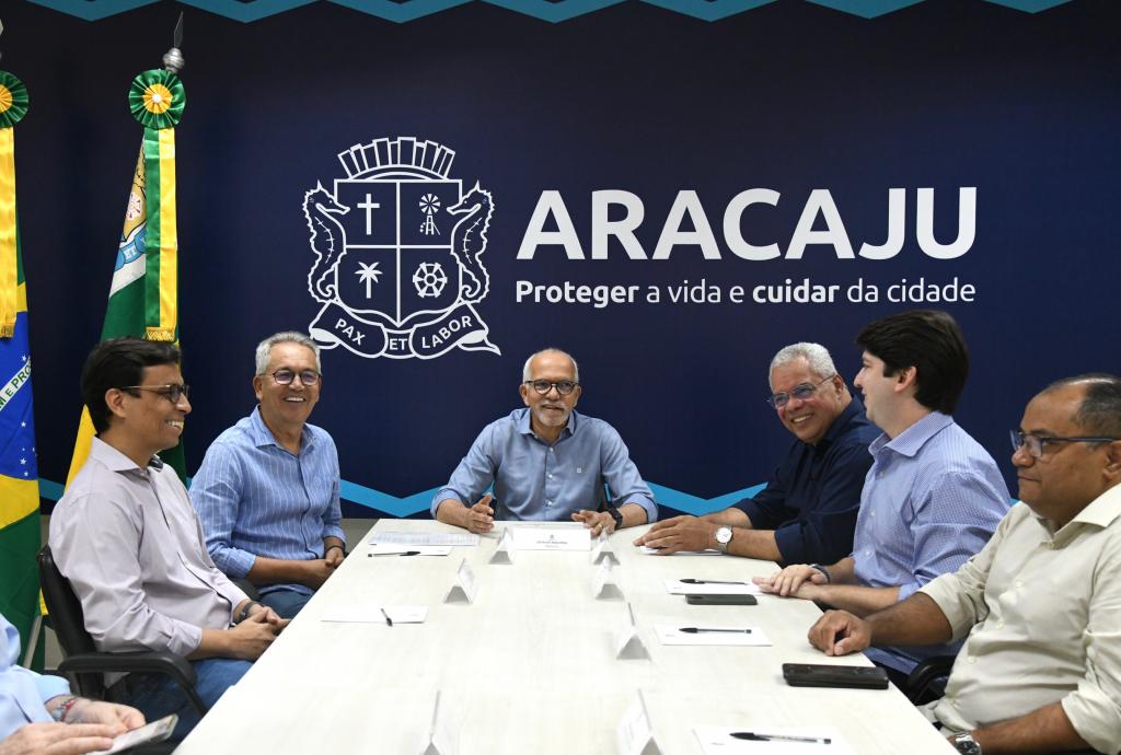 Prefeito Edvaldo: vamos apresentar o edital para licitação do transporte público em março de 2024 - SMTT Aracaju