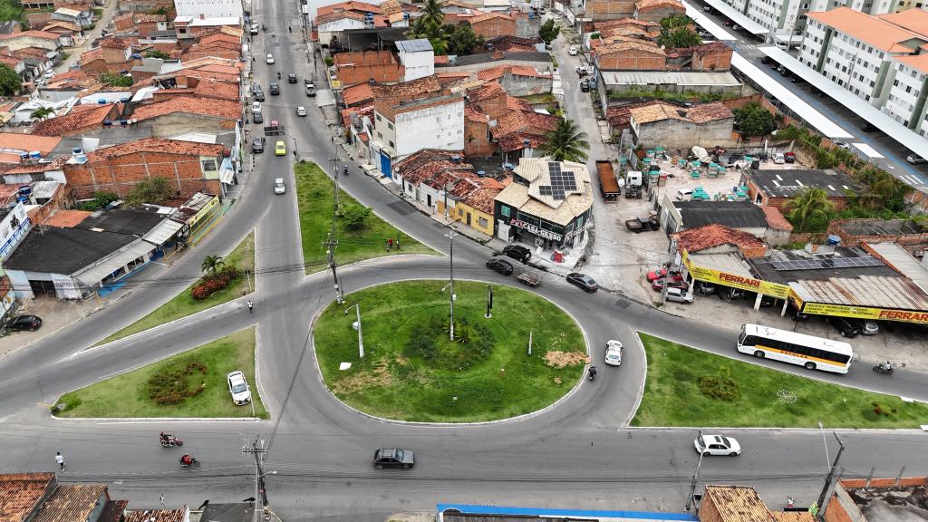 Preferência na rotatória: SMTT de Aracaju explica as regras para motoristas - SMTT Aracaju