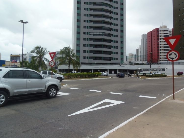 SMTT reforça parceria com a população no respeito à sinalização viária - SMTT Aracaju