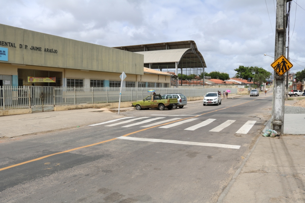 Moradores do bairro Soledade aprovam nova sinalização da avenida Carlos Marques - SMTT Aracaju